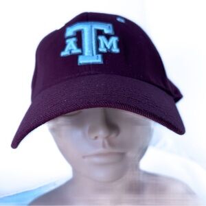 Top of‎ the World Texas A&M Aggies Burgundy Red Baseball Cap Hat One-fit